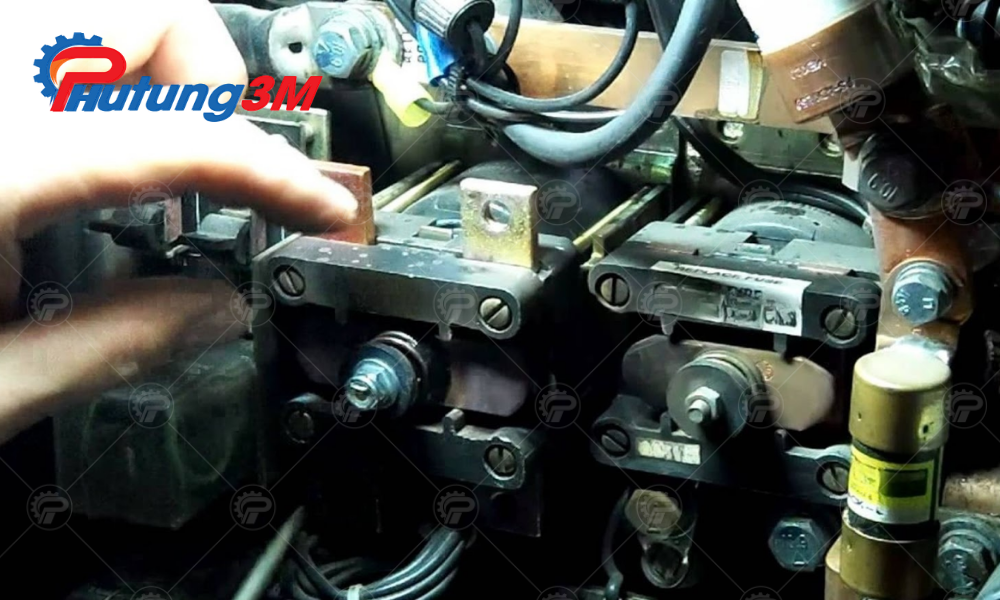 Cầu chì xe nâng: Cấu tạo và phân loại 6 Cầu chì xe nâng giá tốt
