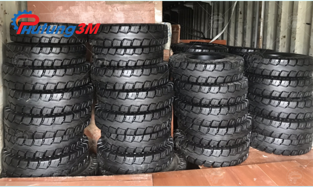 Lốp đặc xe nâng 5 Lốp đặc xe nâng dầu