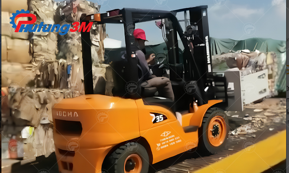 Xe nâng kẹp vuông 6 Xe nâng kẹp vuông mới tại Thiên Sơn Hangcha